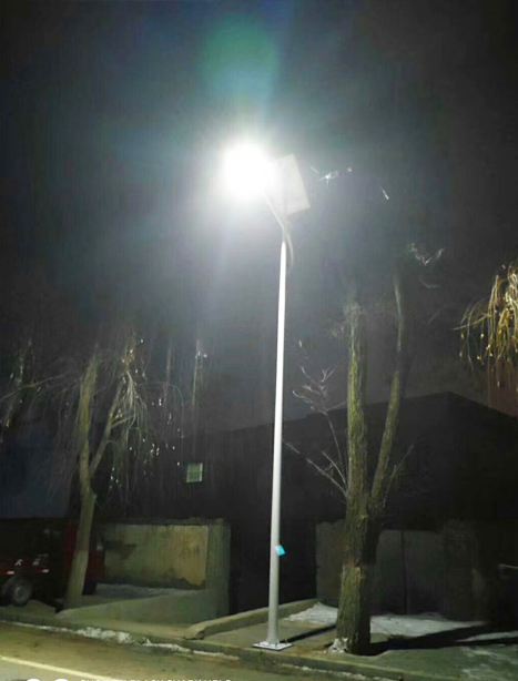 积石山县察雅太阳能路灯项目