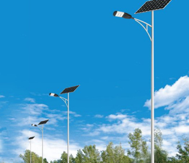 察雅太阳能路灯维护时，这些细节别忽略！